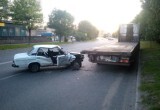 В Вологодской области пьяненькая пожилая автоледи пошла на таран фуры, обвинив во всем подлое солнце…