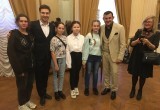 В Вологодском кремле звезды сериала «Великолепная пятерка» встретились со зрителями  