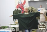 Вологодские мастерицы отправили сшитую одежду для богатыря-бойца СВО