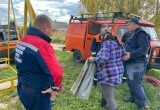 Спустя сутки спасатели вывели из леса жительницу Вологодского округа