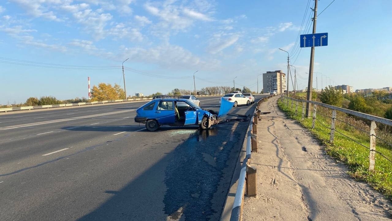 Пожилой водитель, управляя гнилым автохламом, устроил ДТП в Вологодской  области | 24.09.2023 | Вологда - БезФормата