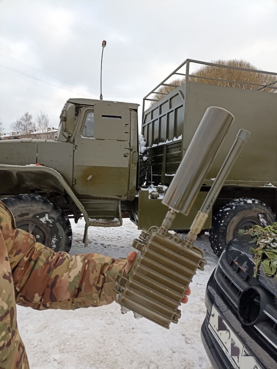 Участники вологодского внедорожного клуба «Вологда 4х4» готовят автомобили  и делают дроны и глушилки для СВО | 27.12.2023 | Вологда - БезФормата