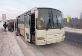 В Вологодской области на трассе смерти «Вологда-Новая Ладога» на ходу загорелся автобус с пассажирами