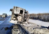 Только что на трассе под Вологдой сгорела машина скорой помощи, трое участников ДТП в больнице