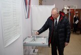 В первых рядах голосующих на выборах Президента были замечены депутаты ЗСО