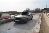 Движение автомобилей временно запущено по строящемуся   мосту в Кувшиново