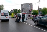 В Вологодской области 50-летний водитель ВАЗа опрокинул скорую помощь, летевшую на «красный»