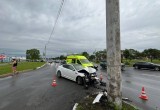 В Вологодской области 41-летний экспериментатор взял на таран световую опору и чудом выжил