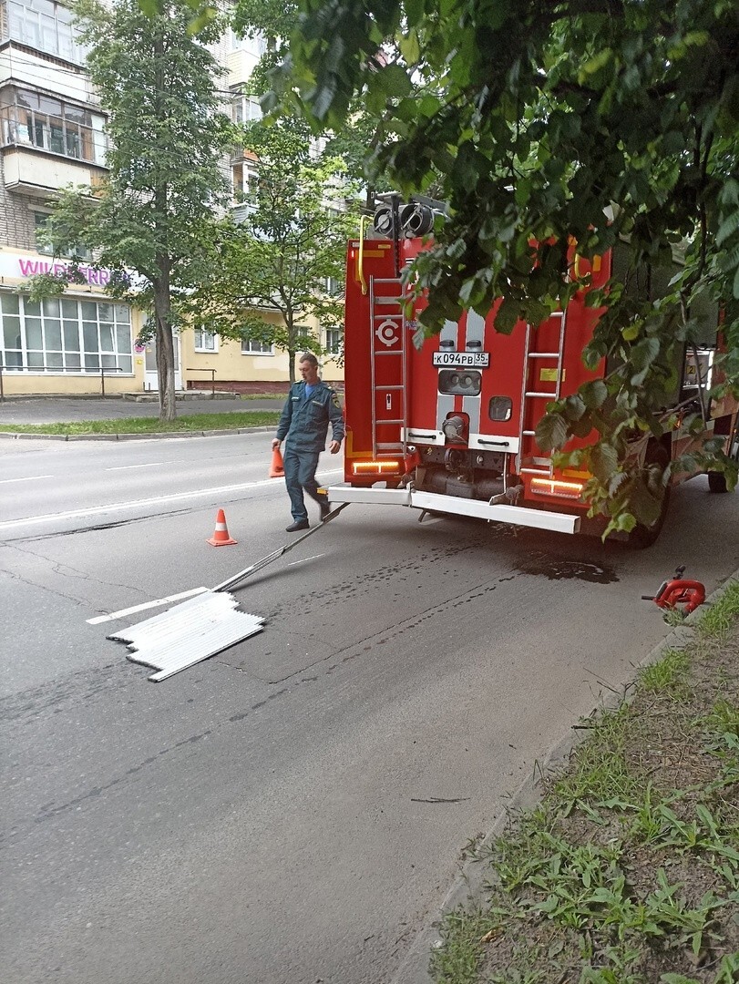 Появились подробности жуткого ДТП автобуса и пожарной машины в центре  Вологды: без пострадавших не обошлось