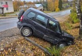 «Выбравший черный» водитель Нивы оказался в кювете в Вологодской области