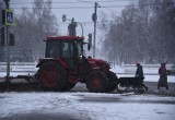 Более 40 единиц техники ведут уборку улиц в разных районах Вологды 