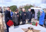 Накануне Дня победы в деревне Новое Домозерово Череповецкого округа зажгли вечный огонь