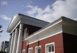 Ещё один фасад улицы Герцена вернул себе былую яркость