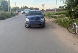 Водитель иномарки сбила подростка на мопеде, мальчик в больнице