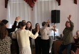 Вологодским девушкам показали, как выходят замуж по таджикским традициям