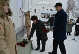 В Междуреченском округе в рамках партпроекта открыли мемориальную доску Почётному жителю Геннадию Рогозину