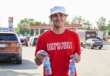 Более 80 волонтеров дежурят на автозаправках Вологды для координации работы
