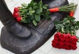 Памятник выдающемуся российскому деятелю культуры Василию Шукшину открыли в Вологде