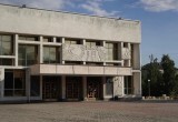 В Вологде у драмтеатра появится новое пространство с качелями 