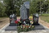 Обновленный памятник &laquo;Неугасима память поколений&raquo; открыли в деревне Раменье