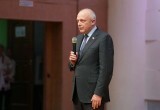 Роман Заварин поздравил педагогов Вологды с профессиональным праздником